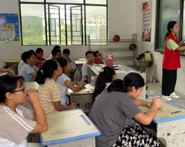 学生展开幻想不断提升言语表达的精确性和细腻度真实感和代入感 学生展开幻想不断提升言语表达的精确性和细腻度真实感和代入感